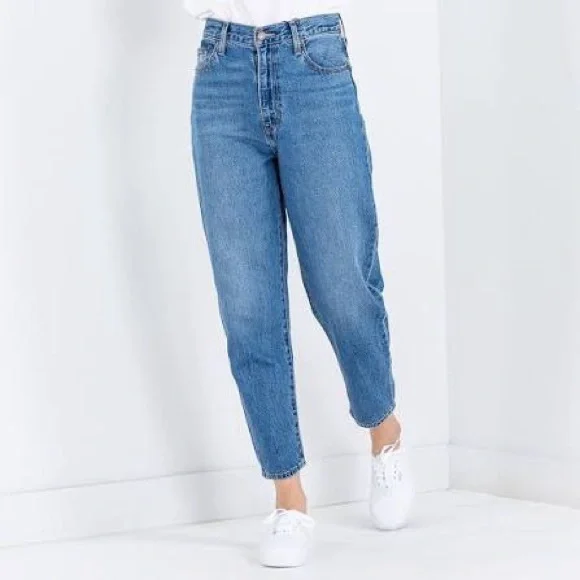 NEW. Levi’s High Loose Taper Jeans. NWT - Picture 4 of 9